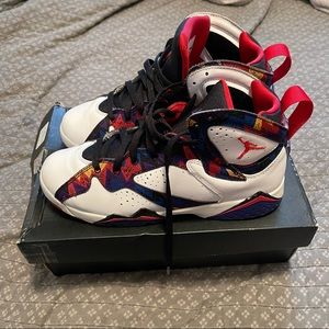 Jordan Retro Sweater 7s Size 7Y (GS)